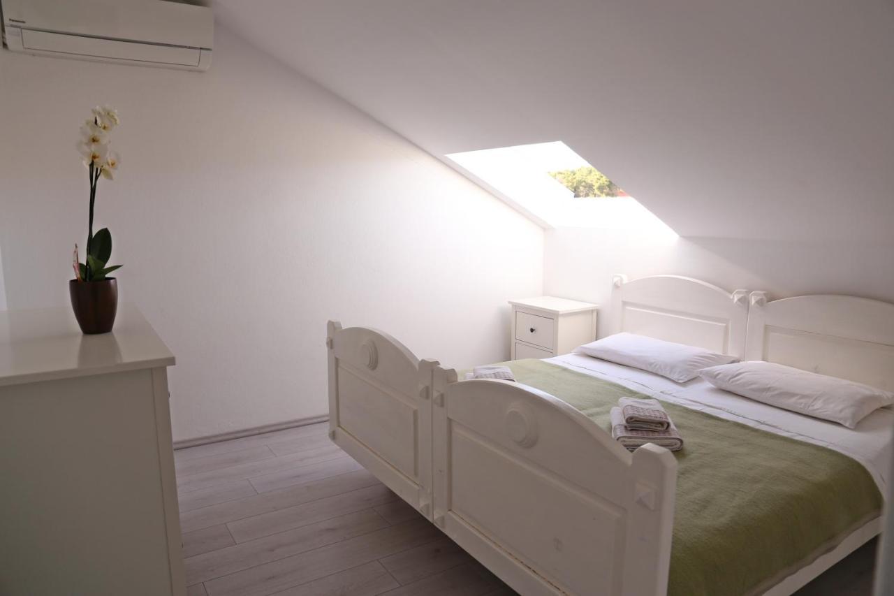 Pansion Marinka-Bire Rooms 鲁巴达 外观 照片
