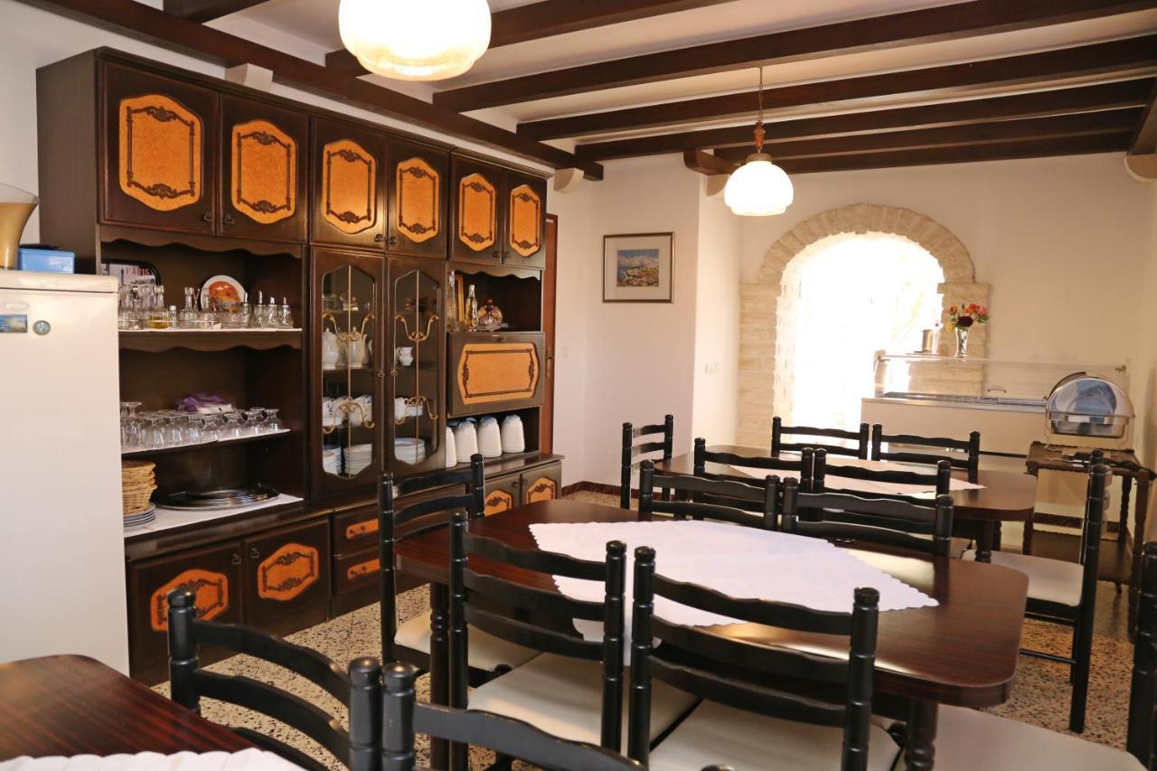 Pansion Marinka-Bire Rooms 鲁巴达 外观 照片